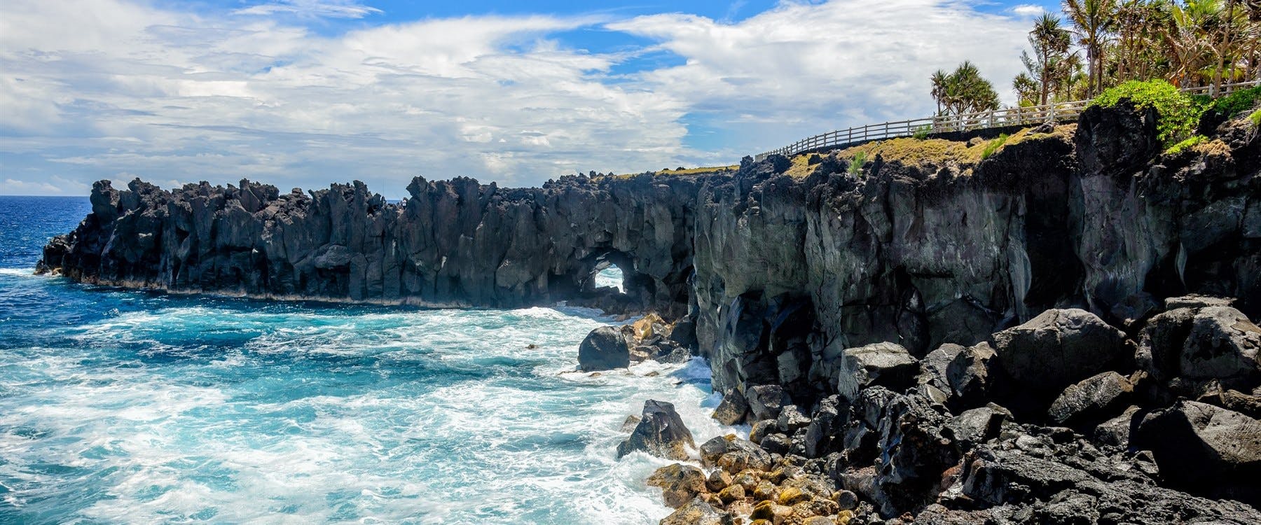 Reunion Discovery Self-Drive Holiday image 1