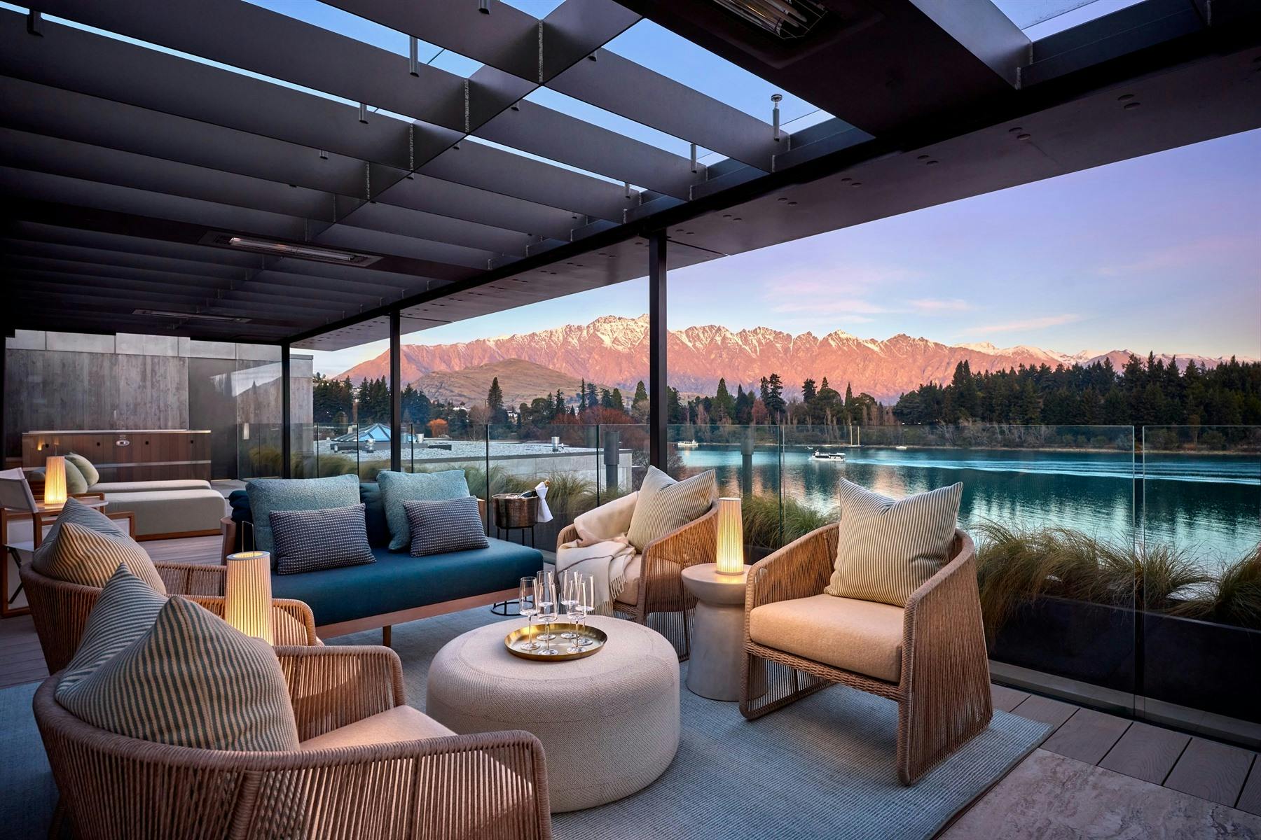 roki collection queenstown 3-bedroom brunswick suite