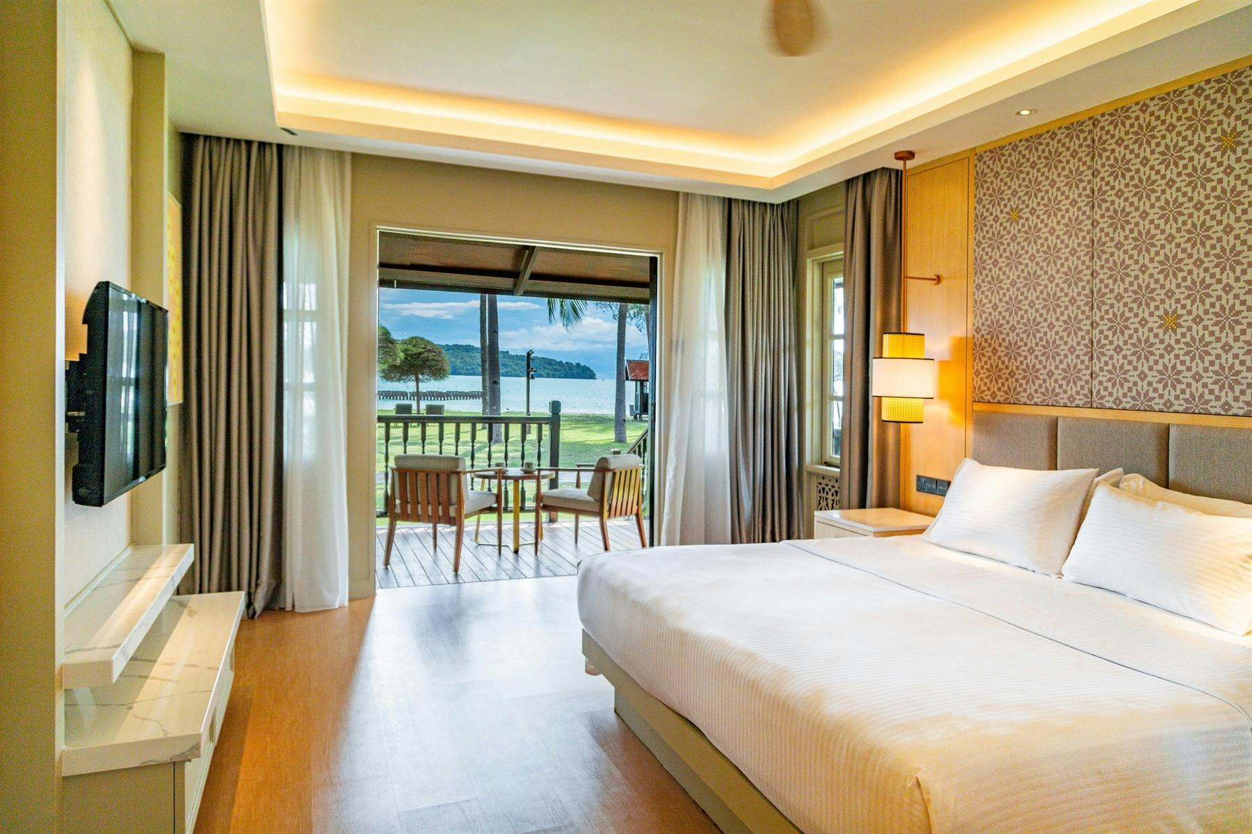 Island View – Family Room