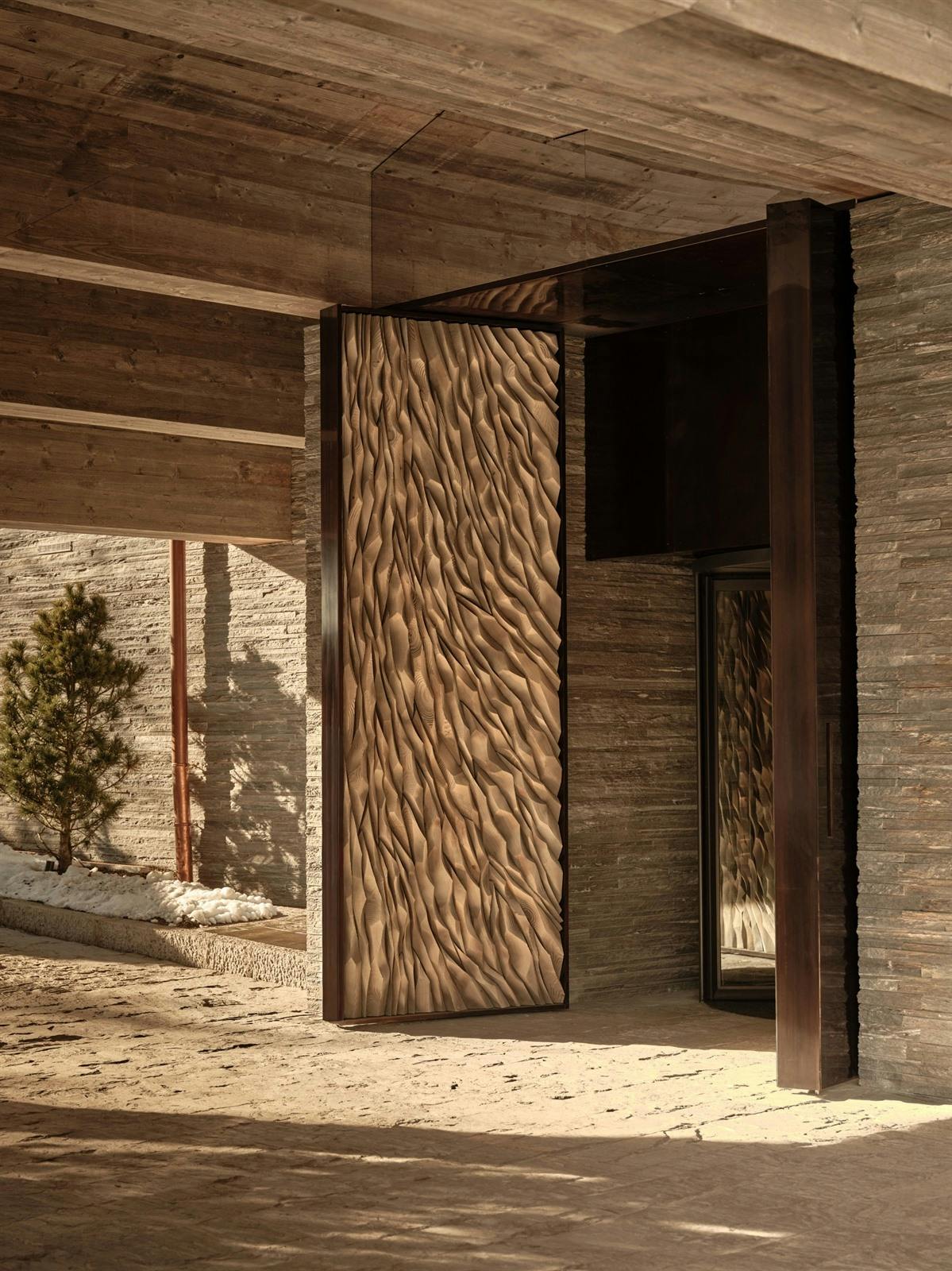 Rosewood Courchevel Le Jardin Alpin, facade entrance detail