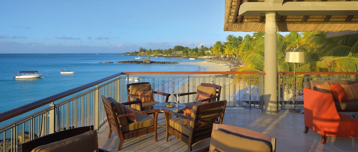 Outdoor dining at Royal Palm Beachcomber Luxury, Mauritius