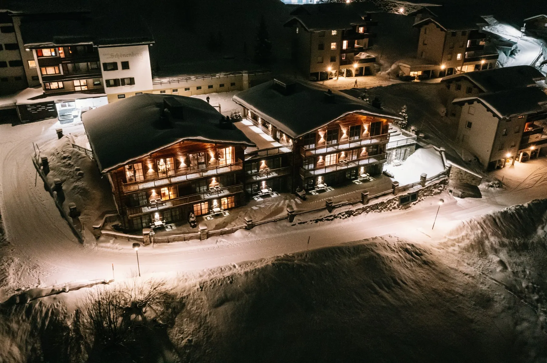 The Residence exterior, Severin*s