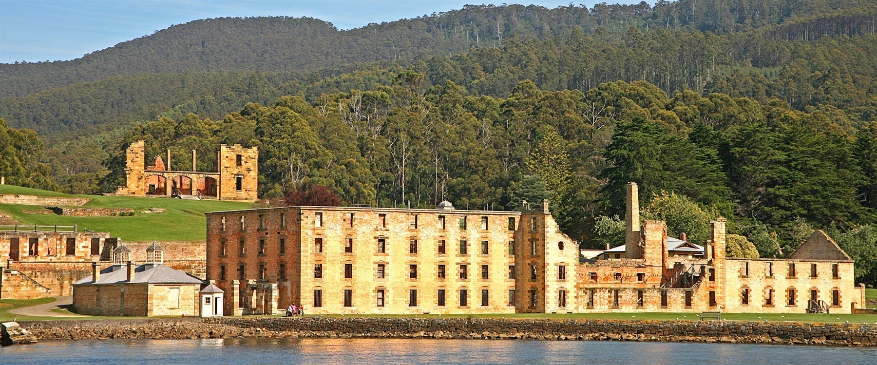 Full Day Tasman Island Tour with Port Arthur Historic Site