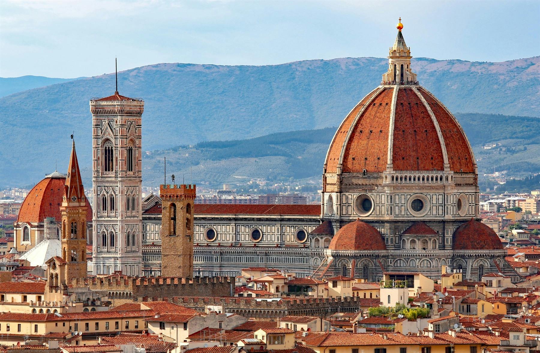 | Arrive in Florence & explore
