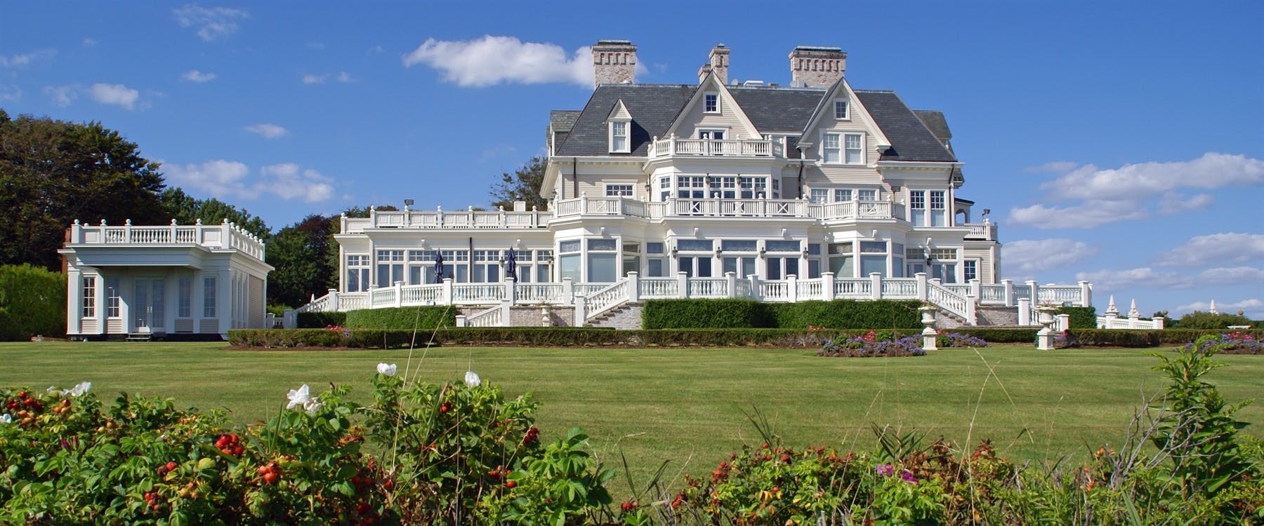 Classic Rhode Island Cruising and Mansions