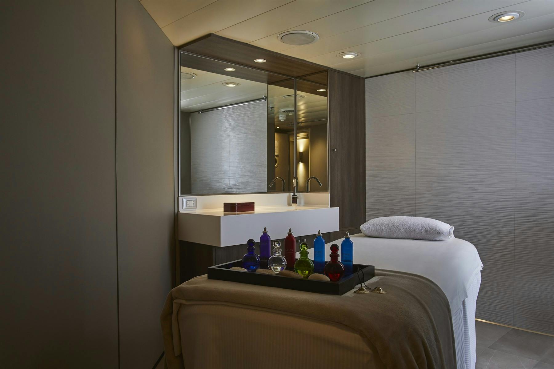 | 4–5 Oct 2026 | Days at Sea