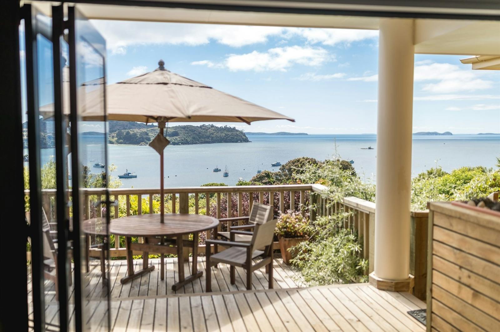 Stewart Island Lodge Best Birdwatching in New Zealand ITC