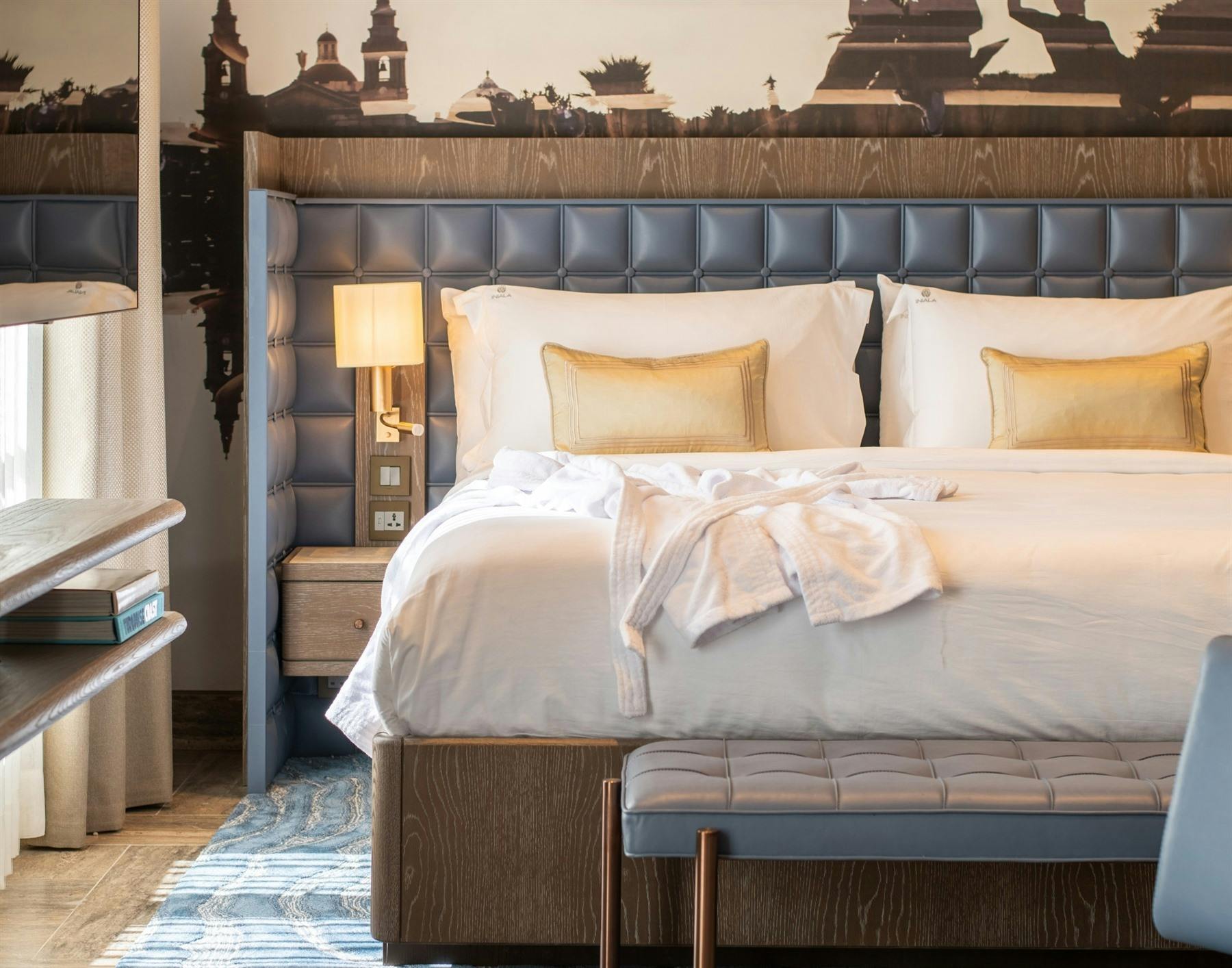 Grand Harbour View Suite