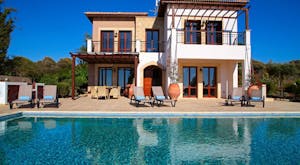 Enjoy a relaxing Easter holiday in the beautiful Aphrodite Hills<place>Aphrodite Hills Holiday Residences - Villas & Apartments</place><fomo>236</fomo>