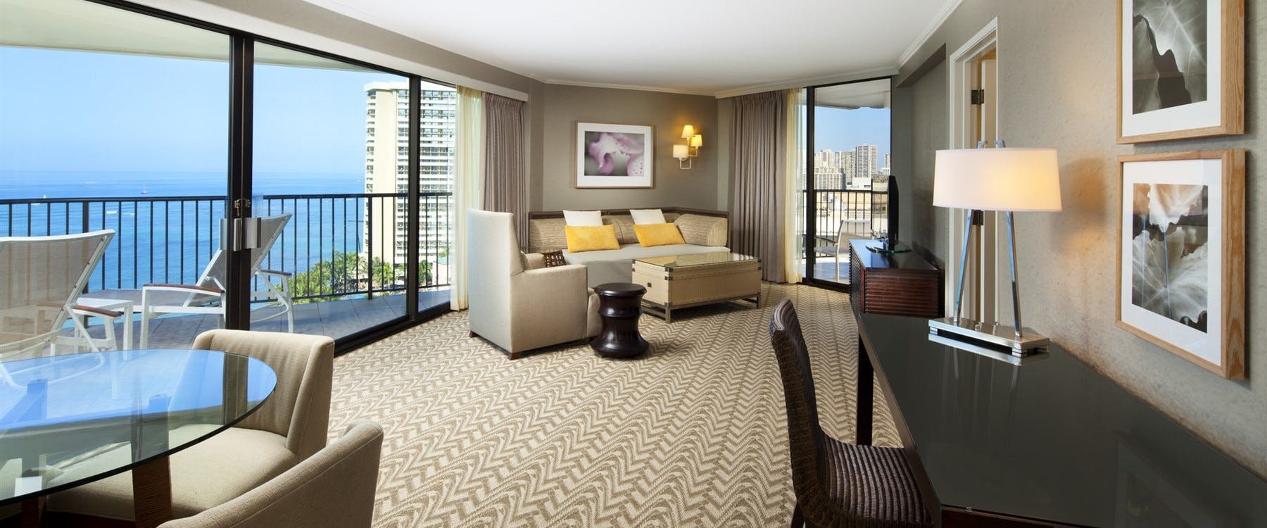 Tower Ocean Suite at Moana Surfrider, A Westin Resort