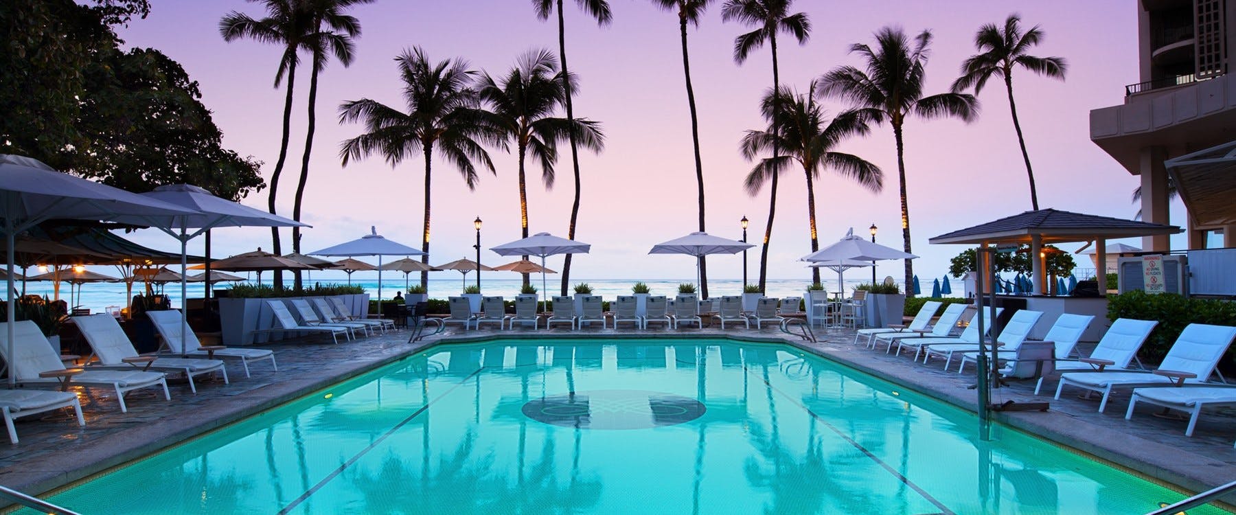 Pool at Moana Surfrider, A Westin Resort