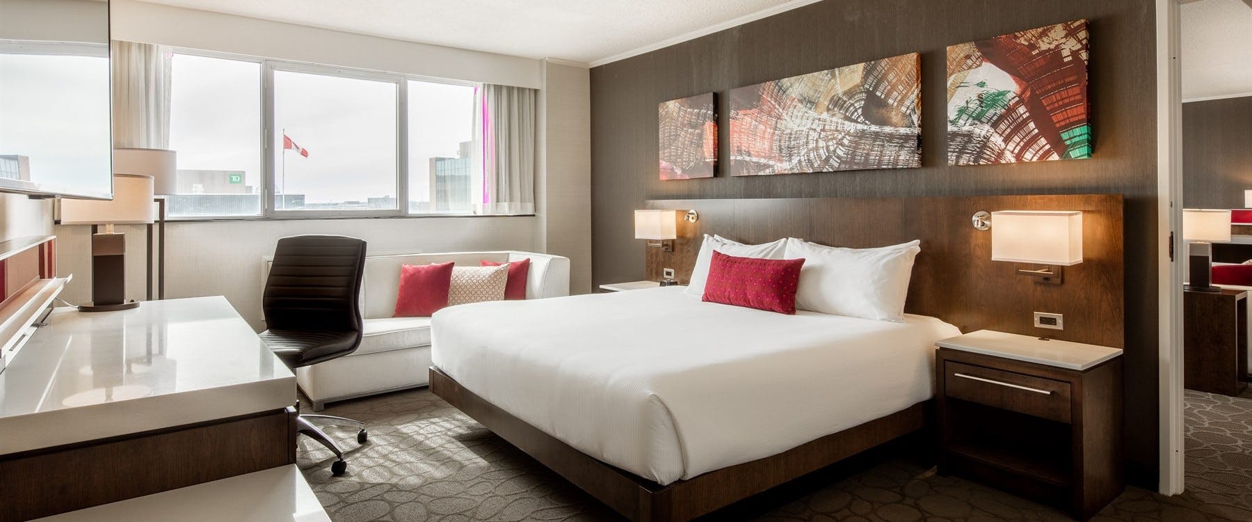 Guest bedroom at Delta Beausejour, Moncton